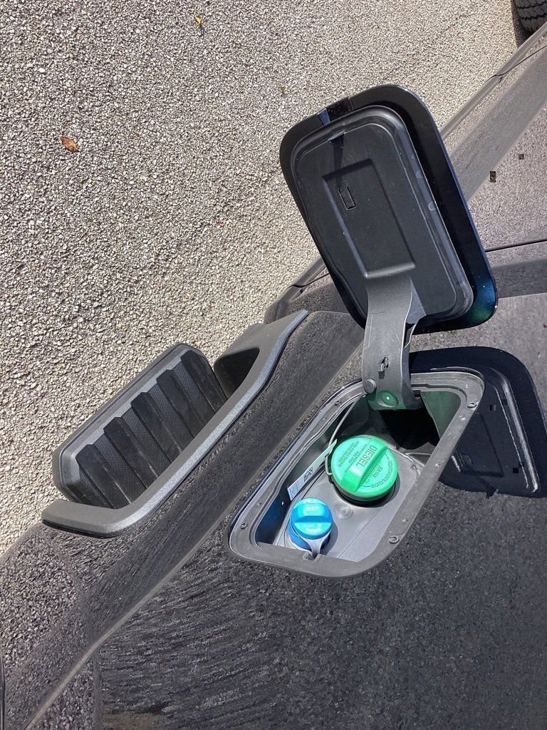 New 2026 Ford F250 Platinum w/ FX4 Off-Road Package image 17