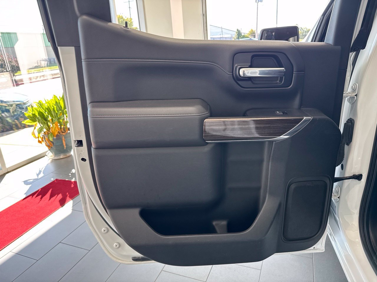Used 2022 Chevrolet Silverado 1500 RST w/ Redline Edition AWD/4WD image 40