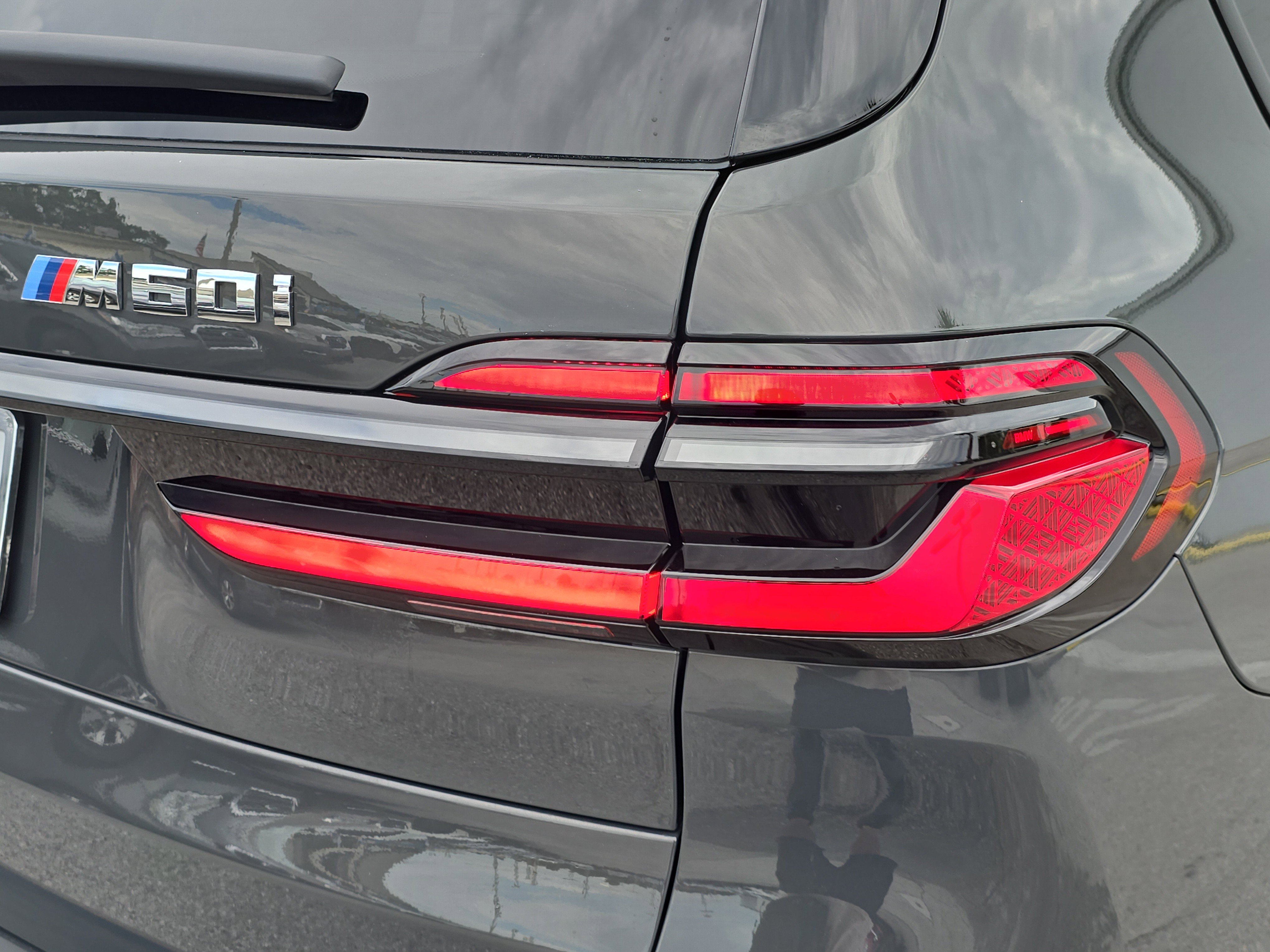 New 2026 BMW X7 M60i image 8