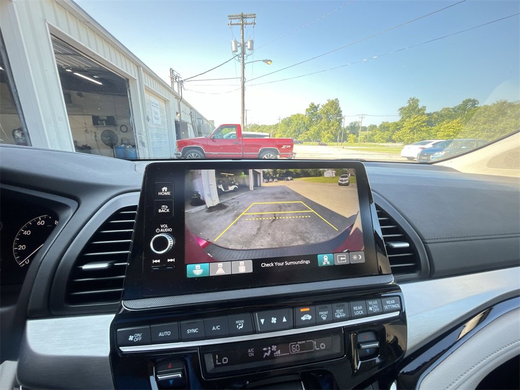 Used 2025 Honda Odyssey Touring image 17