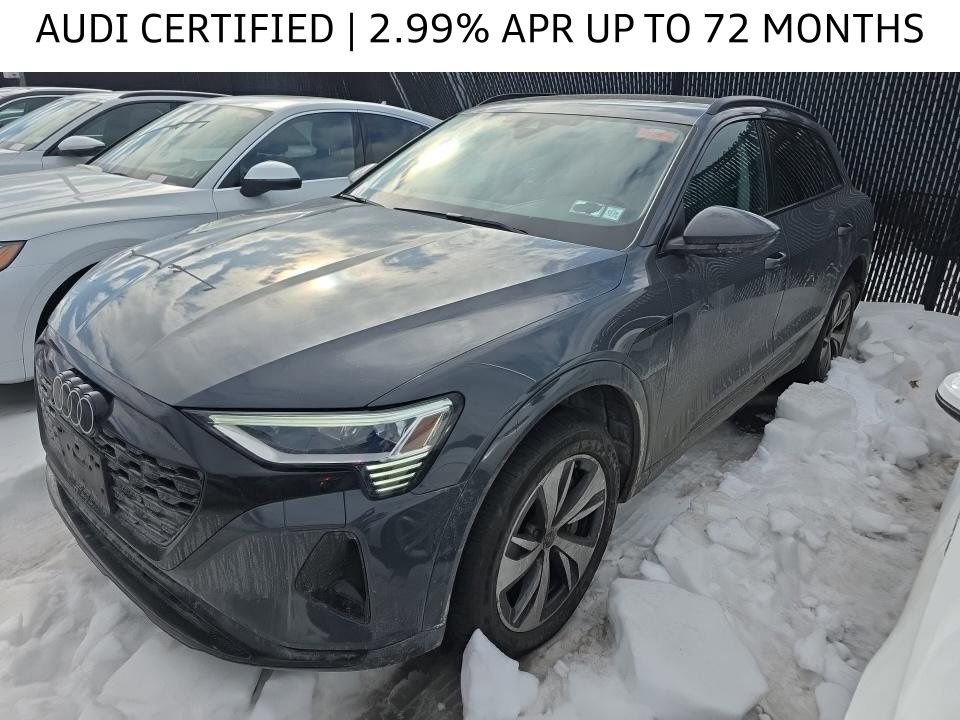 Certified 2024 Audi Q8 e-tron Premium image 1