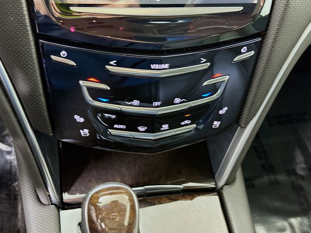 Used 2015 Cadillac XTS Luxury w/ Driver Awareness Package image 7