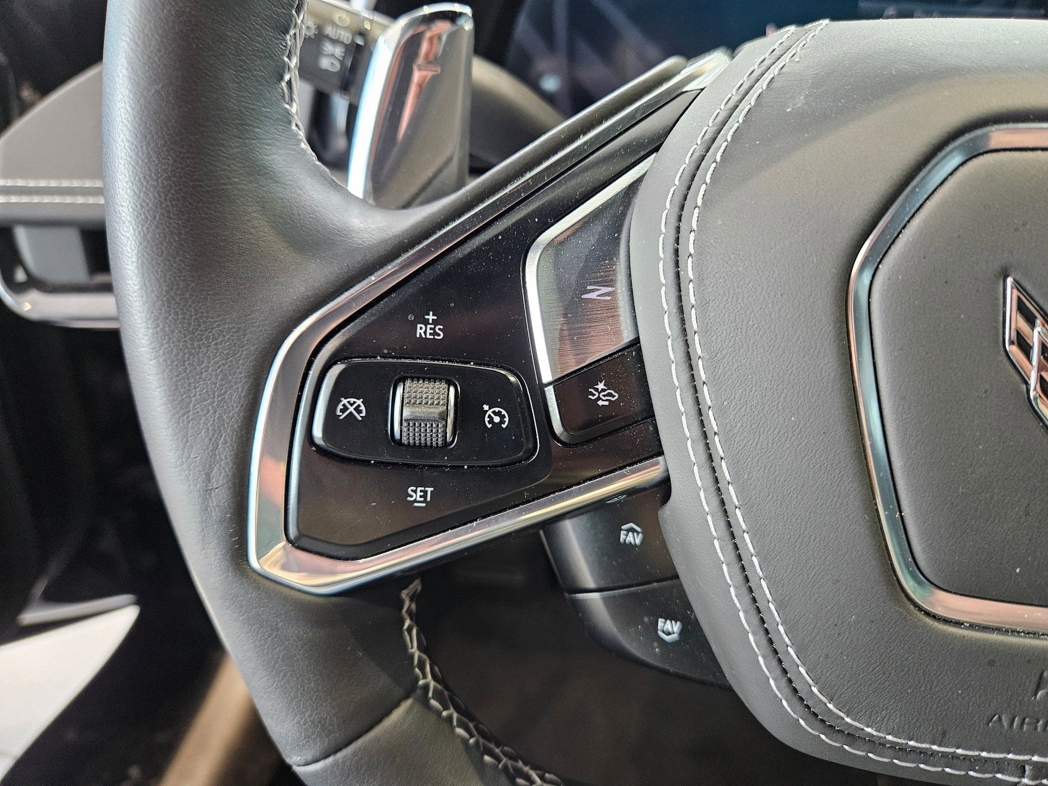 Used 2025 Chevrolet Corvette Stingray Preferred Conv w/ Z51 Performance Package image 17