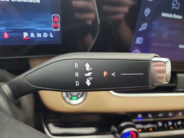 New 2026 Chevrolet Equinox ACTIV w/ Convenience Package III image 30