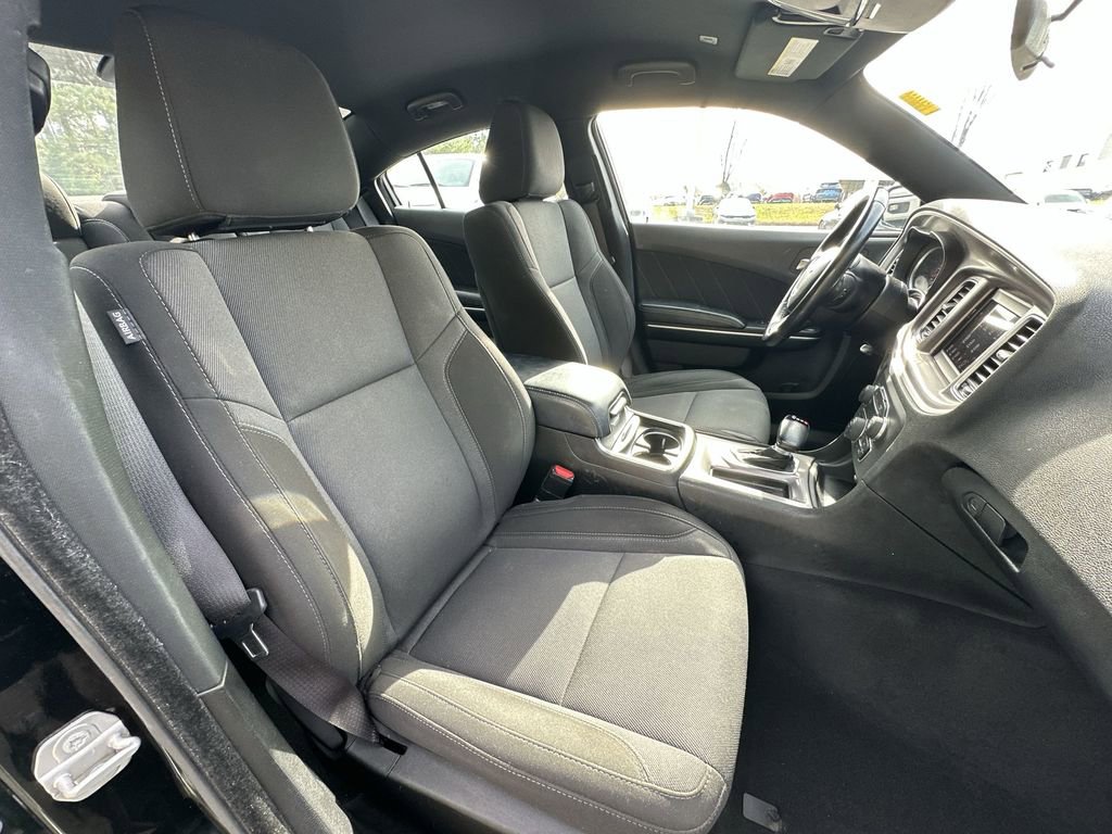 Used 2022 Dodge Charger SXT image 28