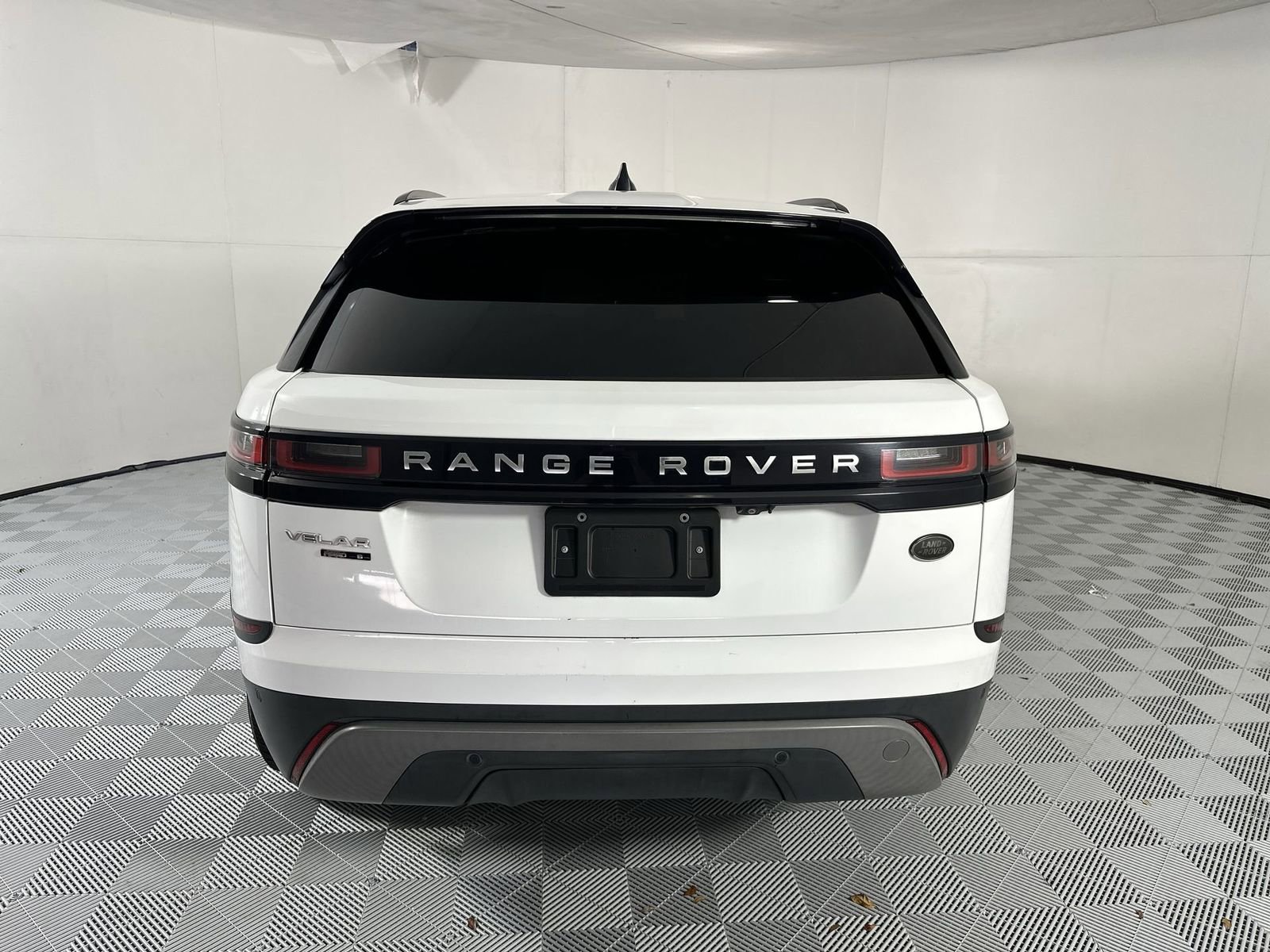 Used 2019 Land Rover Range Rover Velar S AWD/4WD image 7