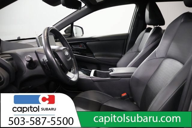 Used 2023 Subaru Solterra AWD image 13
