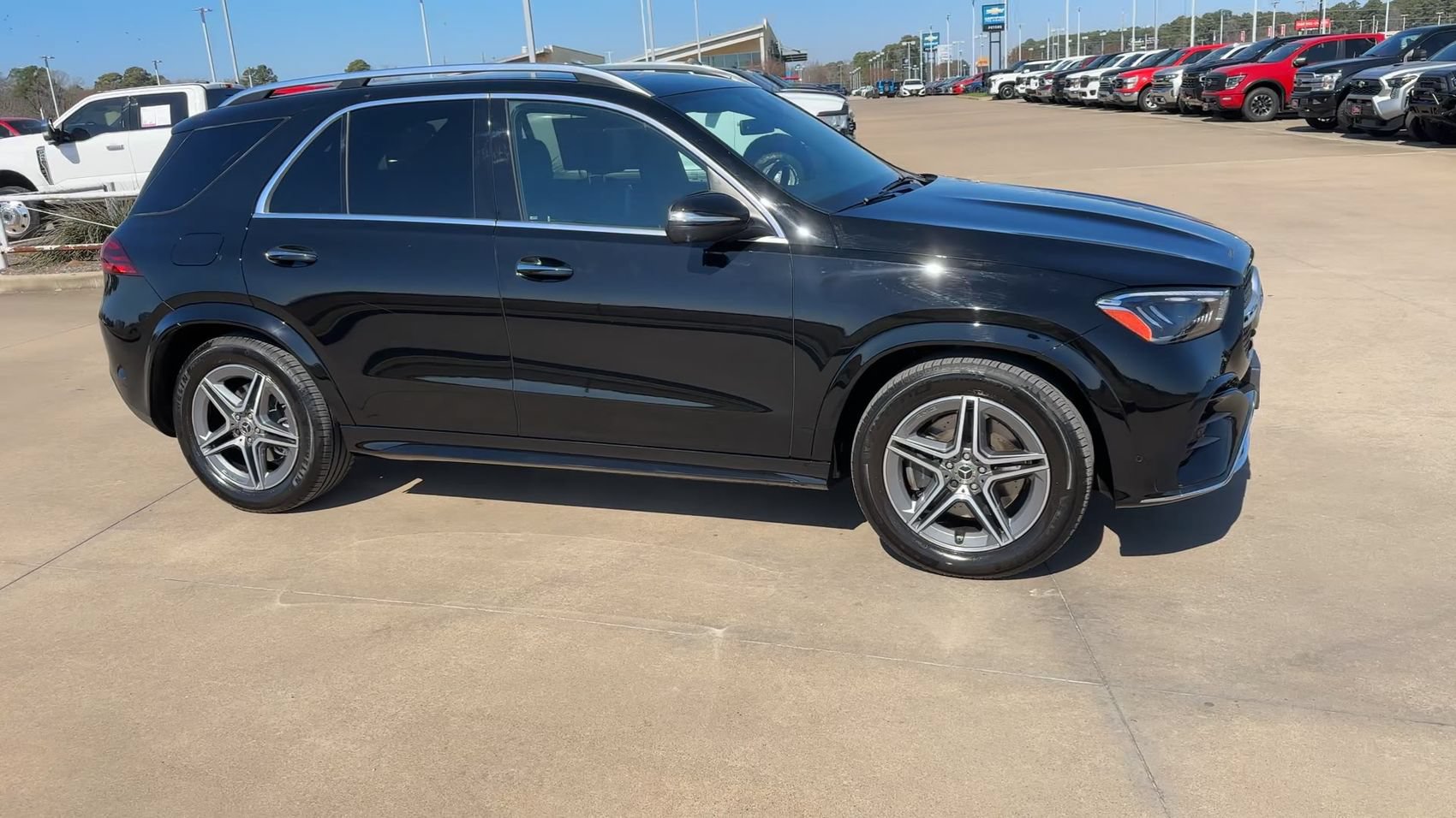 Used 2024 Mercedes-Benz GLE 450 4MATIC image 2