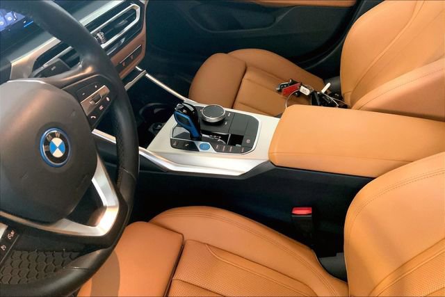 Used 2023 BMW i4 eDrive35 RWD image 8