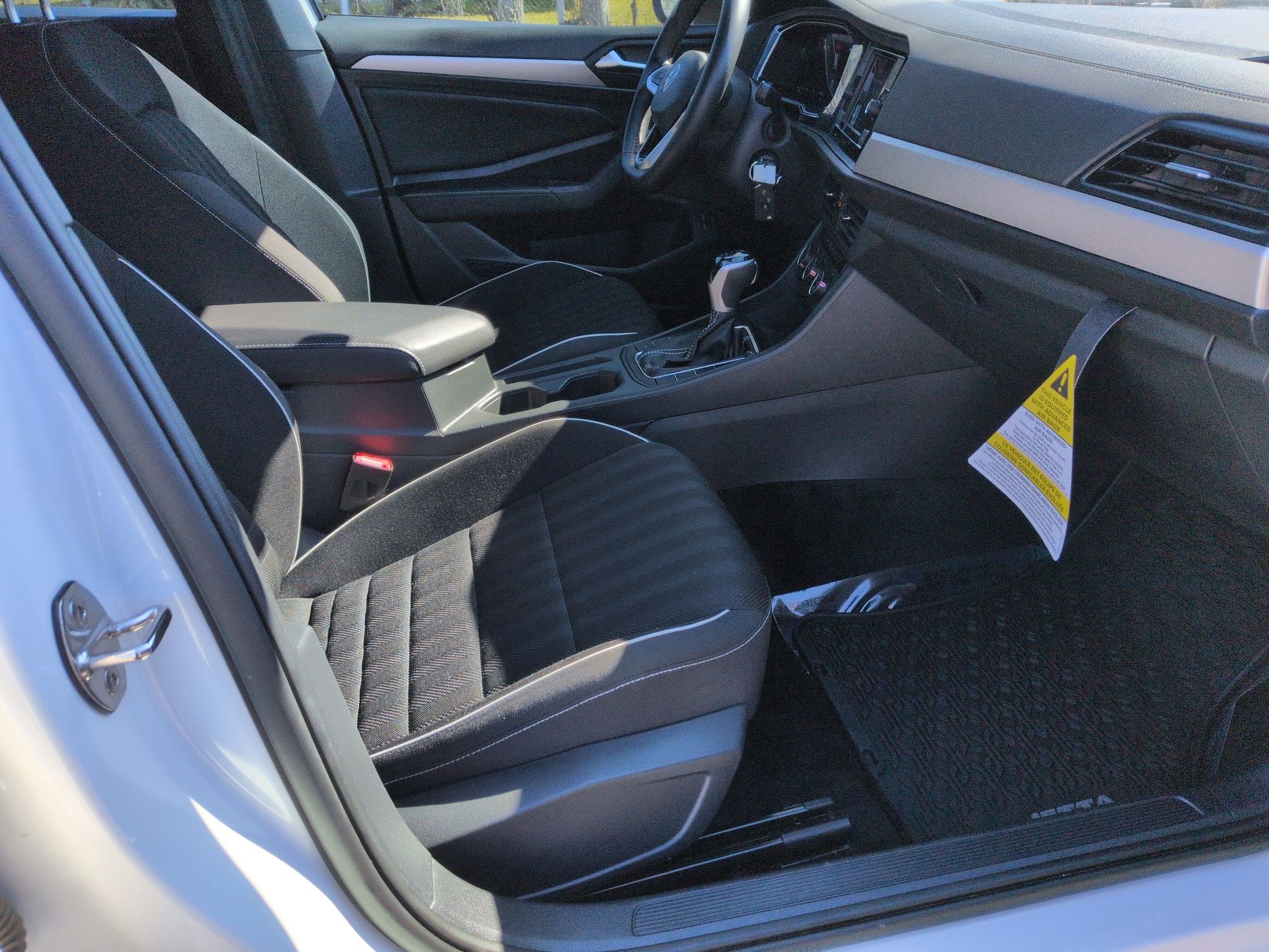 Used 2023 Volkswagen Jetta Sport image 32