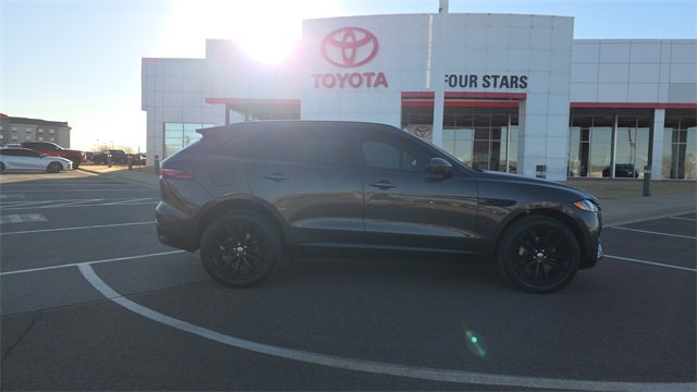 Used 2023 Jaguar F-PACE S image 5
