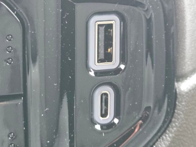 New 2026 GMC Sierra 1500 SLE image 36