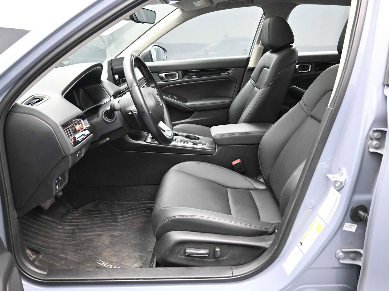 Used 2022 Honda Civic Touring image 10