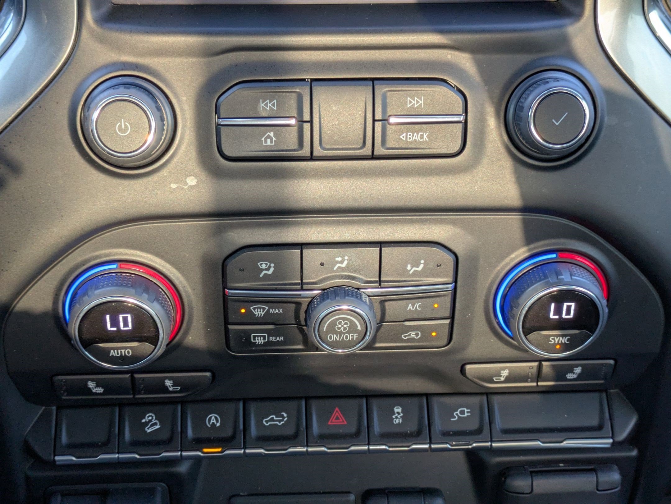 Used 2022 Chevrolet Silverado 1500 RST image 25