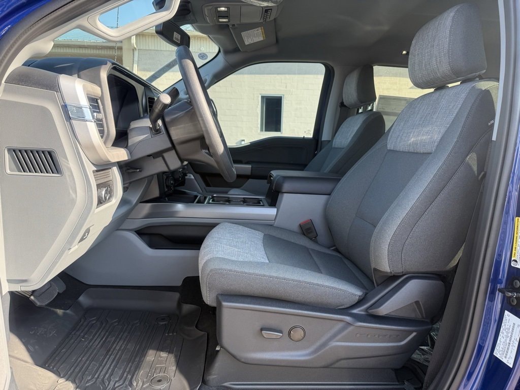 New 2026 Ford F250 XLT w/ XLT Premium Package image 23