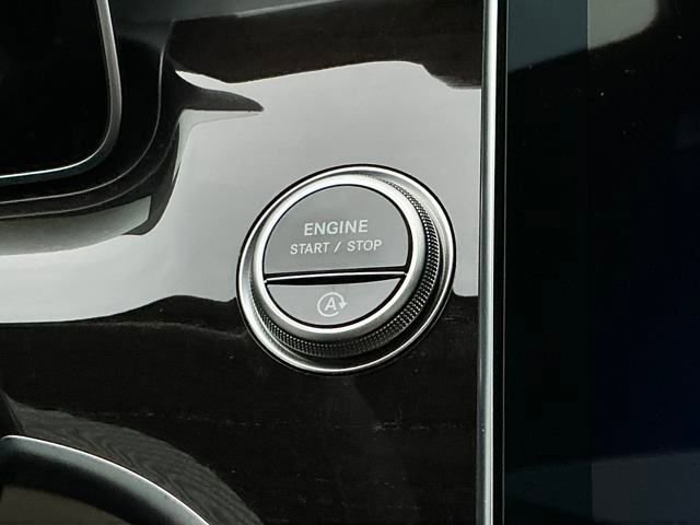 New 2025 Mercedes-Benz C 300 4MATIC Sedan image 18
