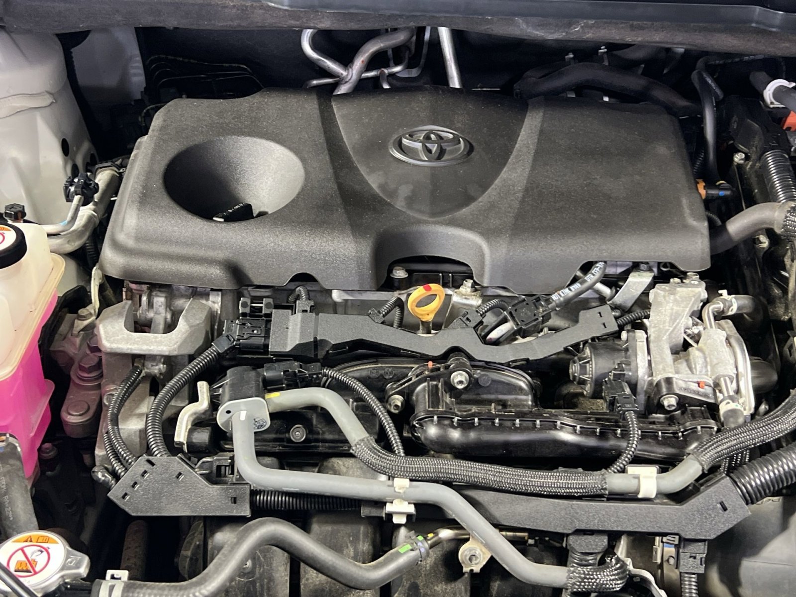 Used 2021 Toyota Sienna Limited FWD image 31