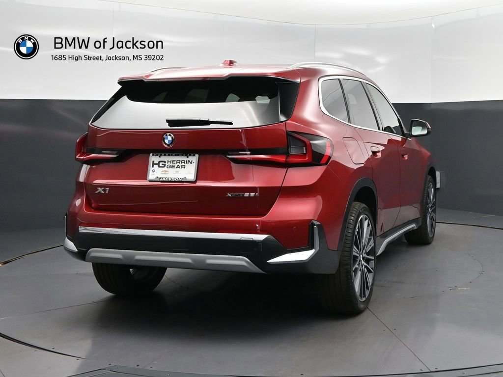 New 2026 BMW X1 xDrive28i w/ Technology Package AWD/4WD image 7