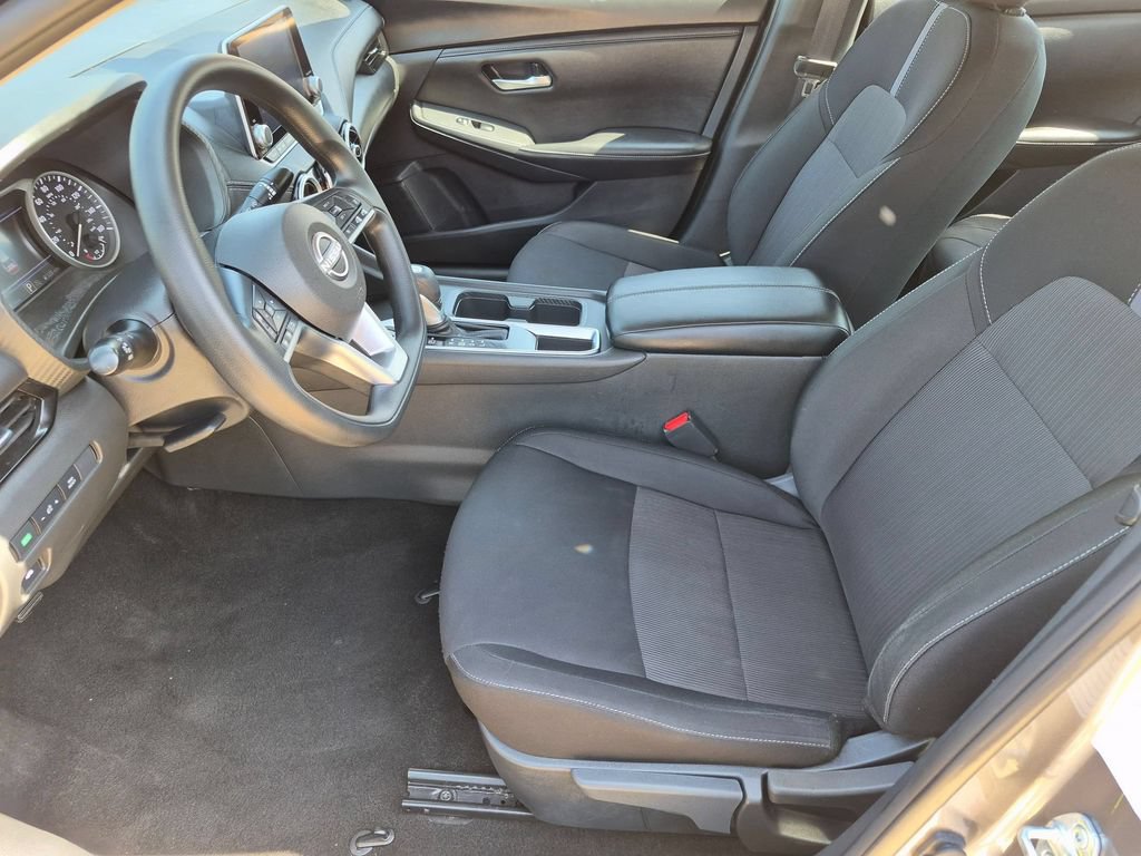 Used 2025 Nissan Sentra SV FWD image 24
