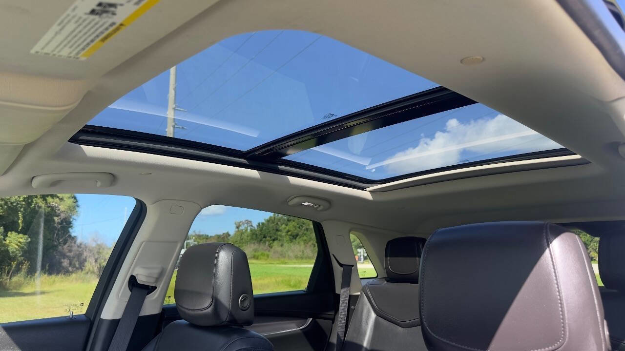 Used 2018 Cadillac XT5 Luxury w/ Driver Awareness Package image 15