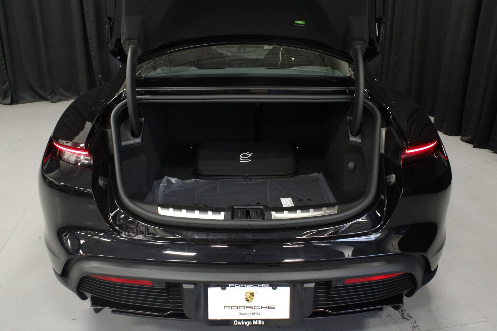 New 2026 Porsche Taycan AWD/4WD image 17