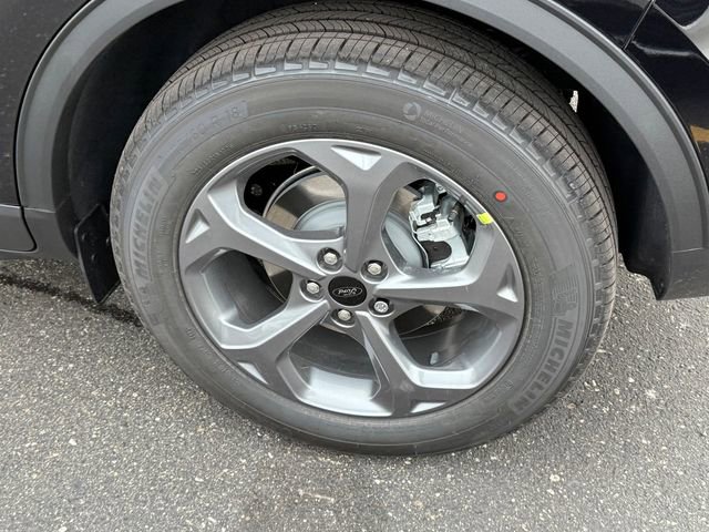 New 2026 Ford Escape ST-Line w/ Tech Pack #1 AWD/4WD image 9