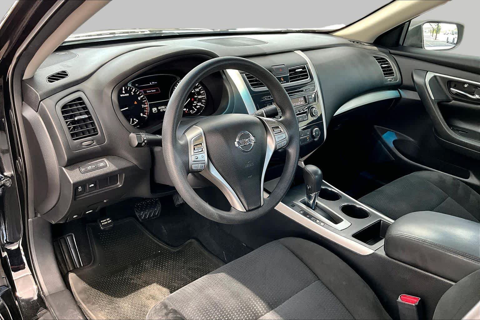 Used 2015 Nissan Altima 2.5 S w/ Power Driver Seat Package FWD image 18
