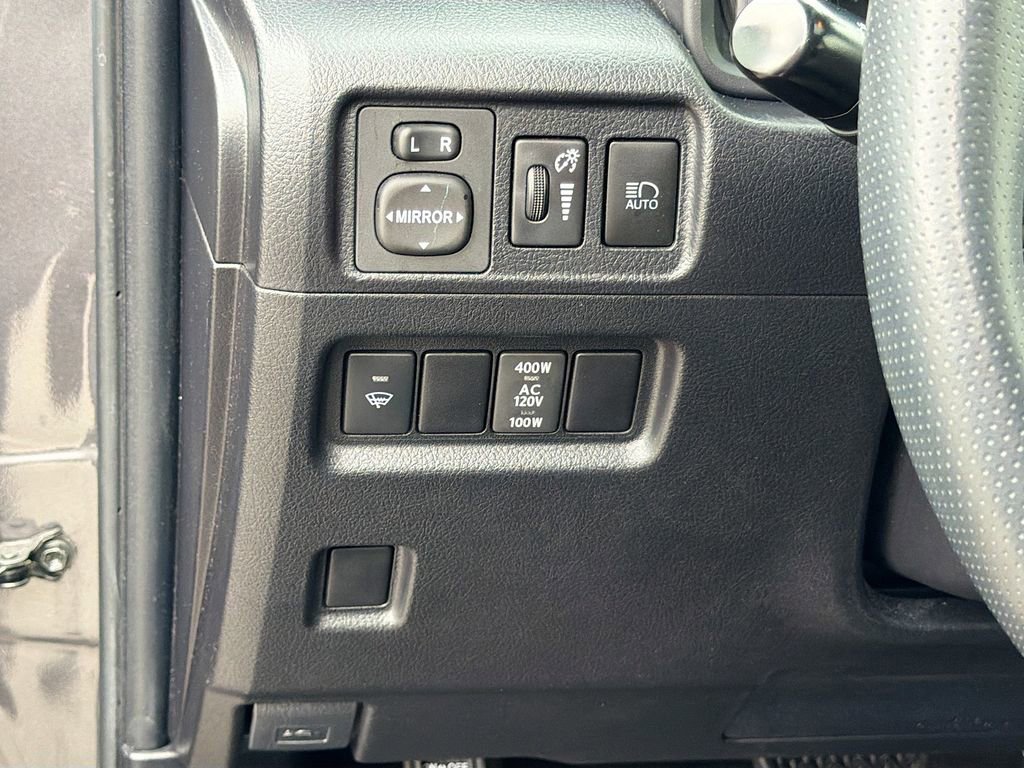 Used 2020 Toyota 4Runner SR5 Premium w/ Moonroof Package image 10