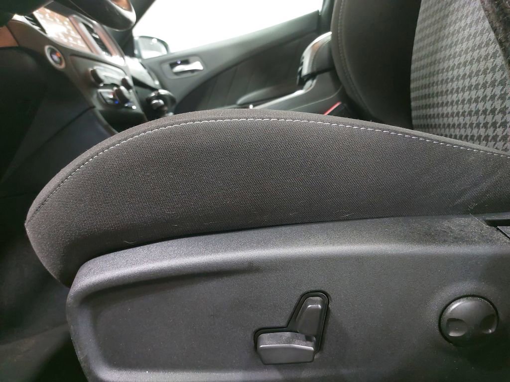 Used 2023 Dodge Charger GT w/ Blacktop Package image 28