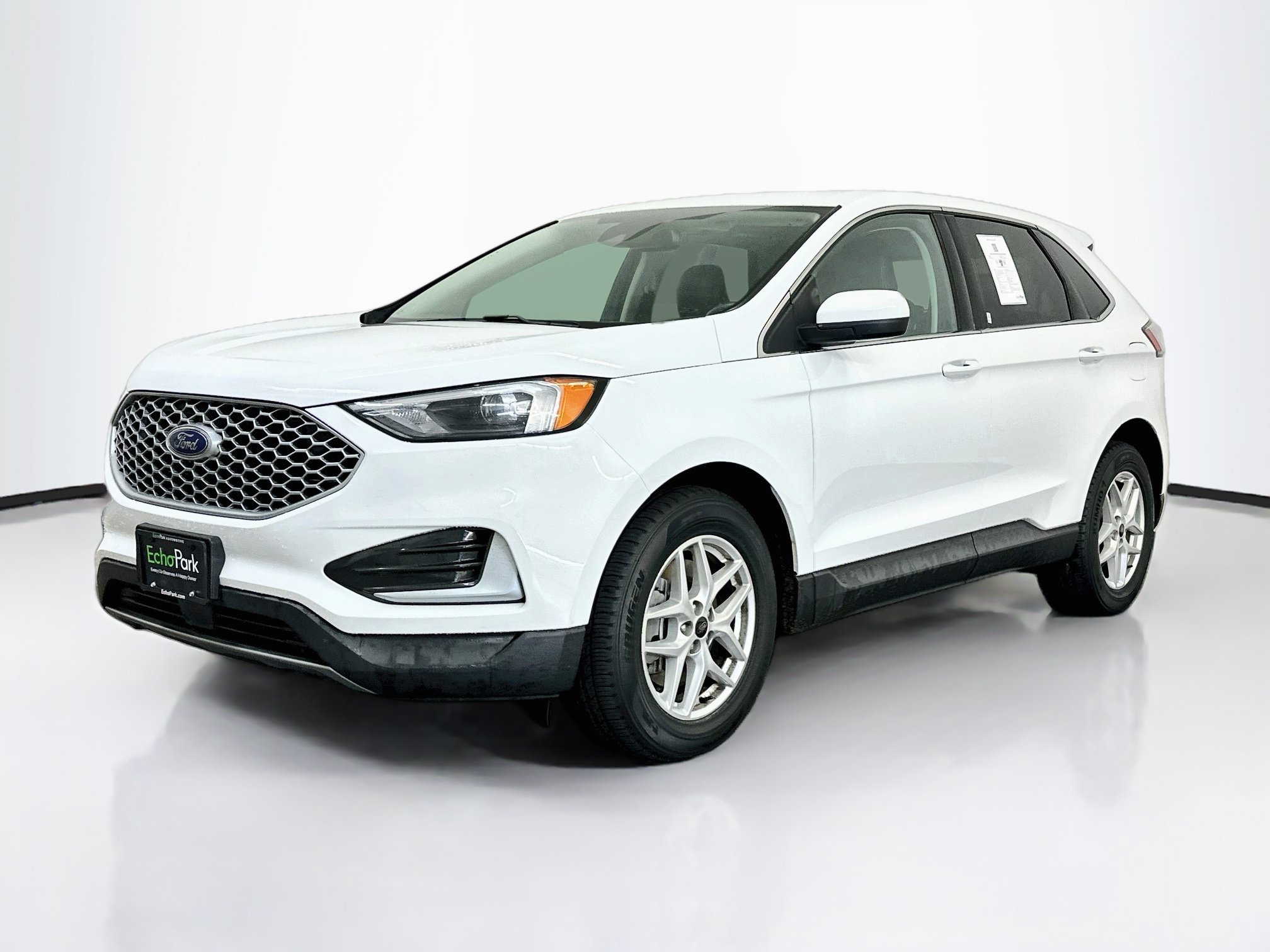 Used 2024 Ford Edge SEL AWD/4WD image 3