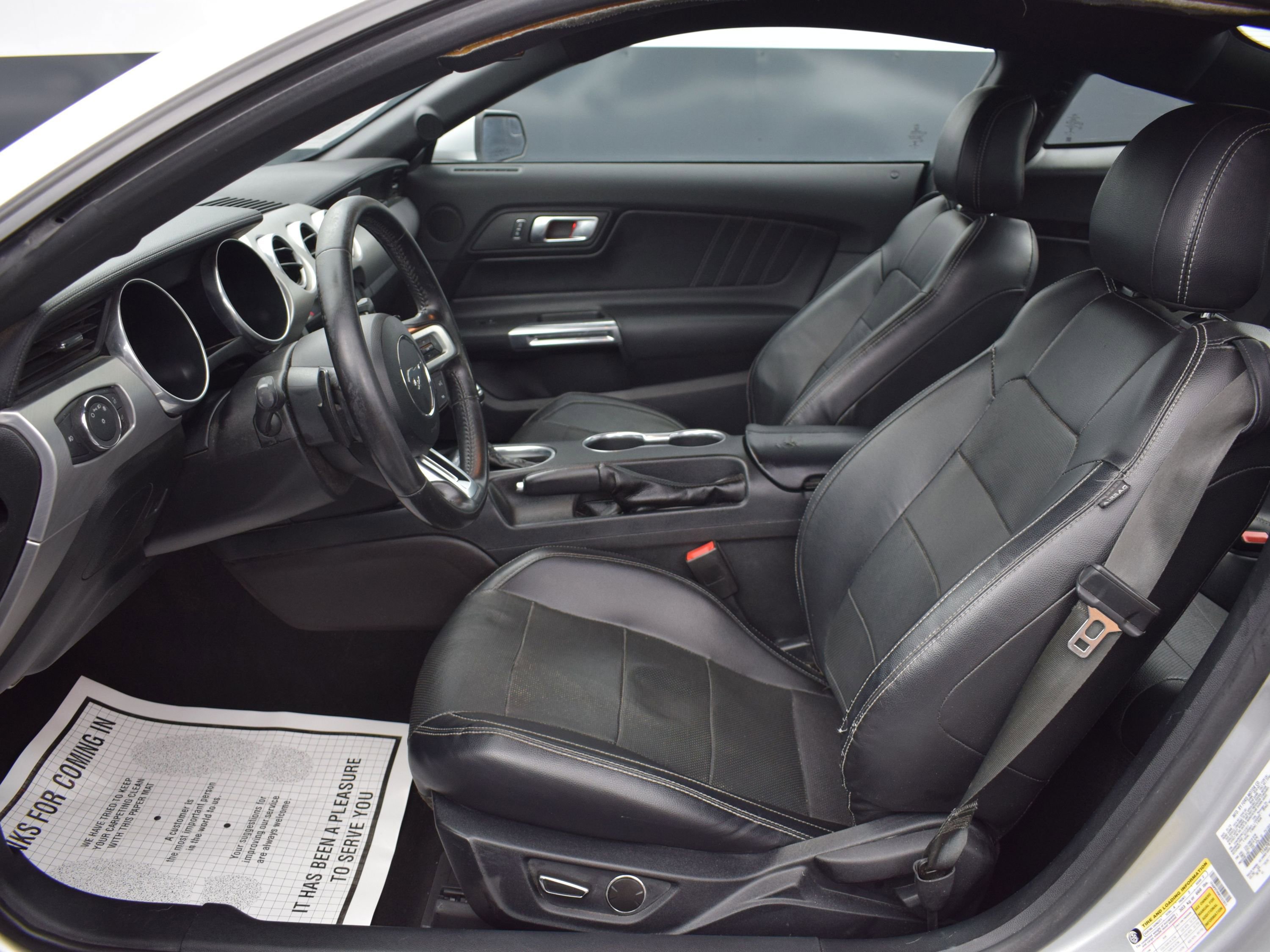 Used 2019 Ford Mustang Premium image 13