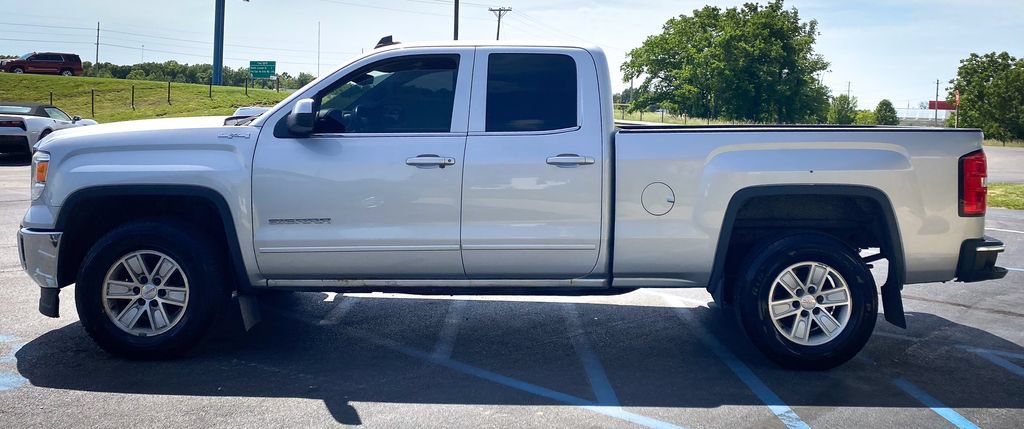 Used 2015 GMC Sierra 1500 SLE w/ SLE Value Package AWD/4WD image 18