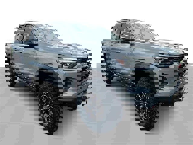 New 2025 Chevrolet Colorado ZR2 image 2