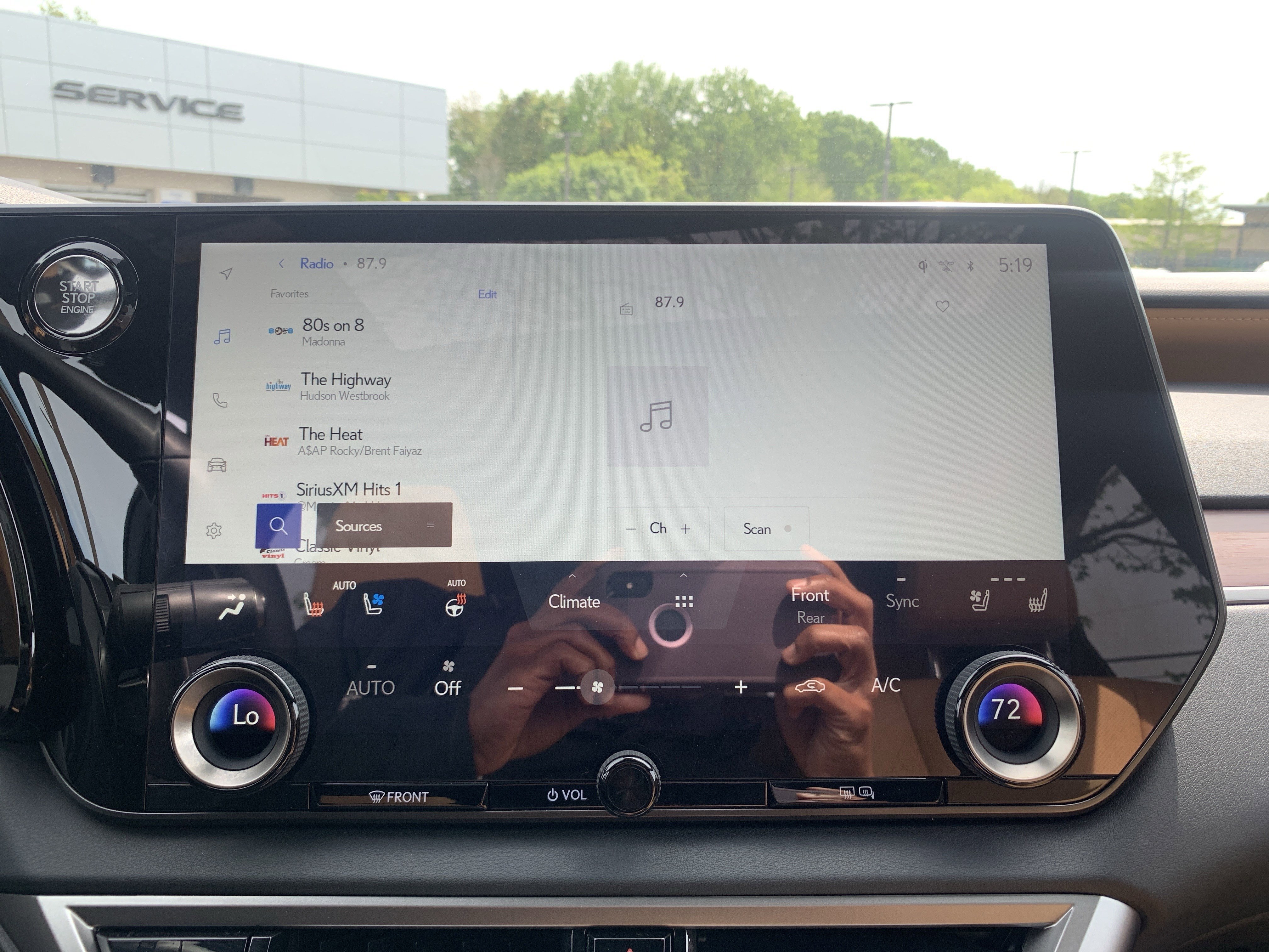 Certified 2025 Lexus RX 350 Premium w/ Accessory Package (Z1) image 23