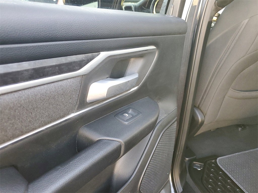 Used 2019 RAM 1500 Big Horn image 16