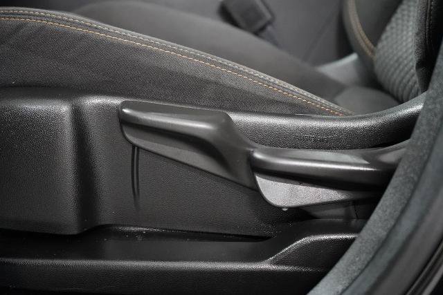 Used 2020 GMC Terrain SLE FWD image 22