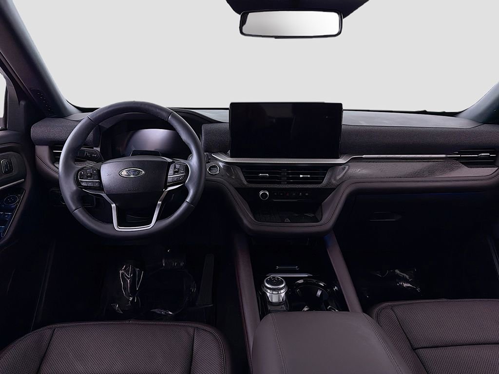 Used 2025 Ford Explorer Platinum w/ LUX Leather Package image 30