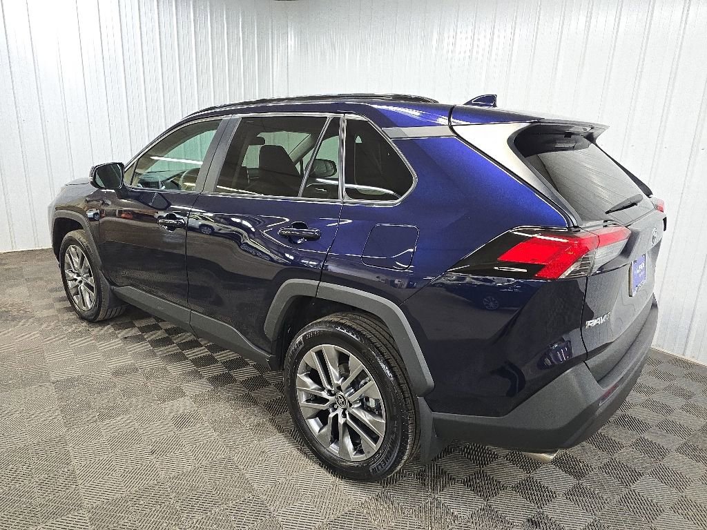Used 2023 Toyota RAV4 XLE Premium AWD/4WD image 9