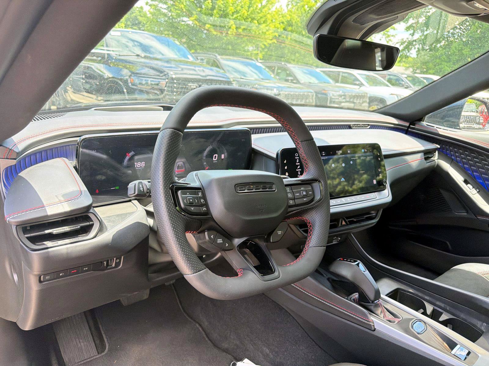 Used 2024 Dodge Charger Daytona Scat Pack w/ Plus Group AWD/4WD image 8