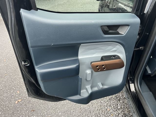 Used 2022 Ford Maverick Lariat image 32