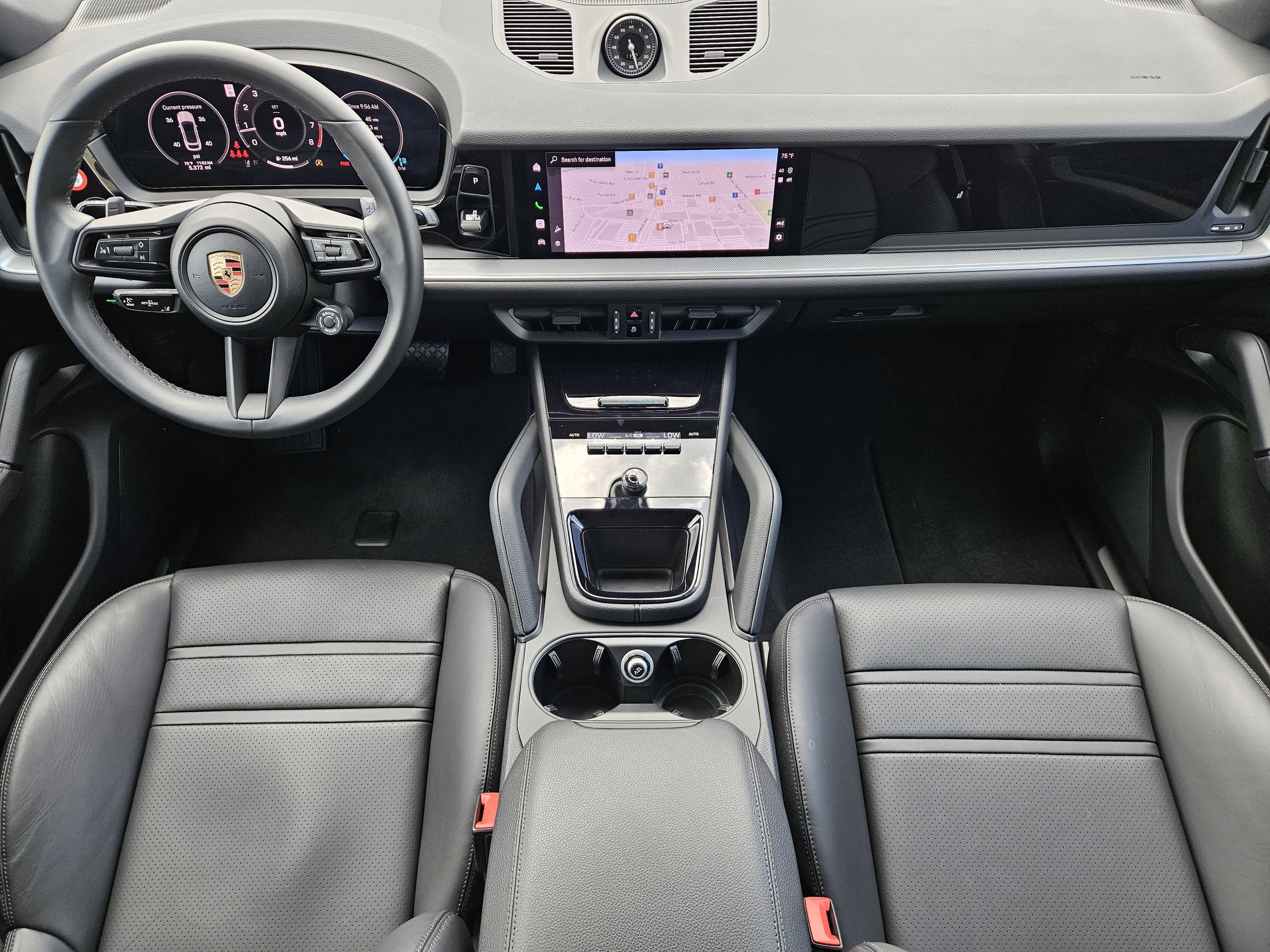 Certified 2026 Porsche Cayenne Coupe image 24