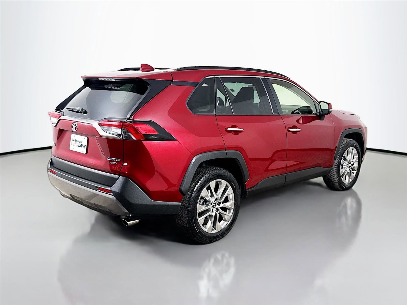 Used 2021 Toyota RAV4 Limited image 9