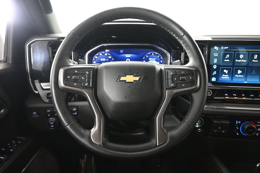 Used 2024 Chevrolet Silverado 1500 High Country w/ Technology Package AWD/4WD image 35