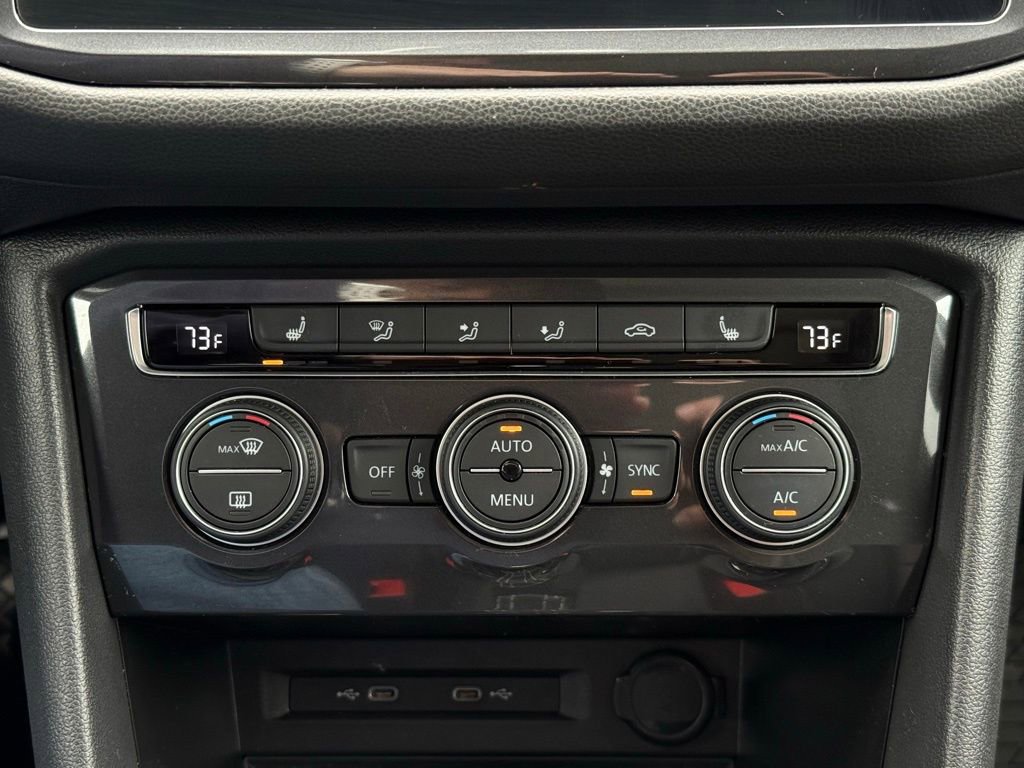 Used 2021 Volkswagen Tiguan SE image 35