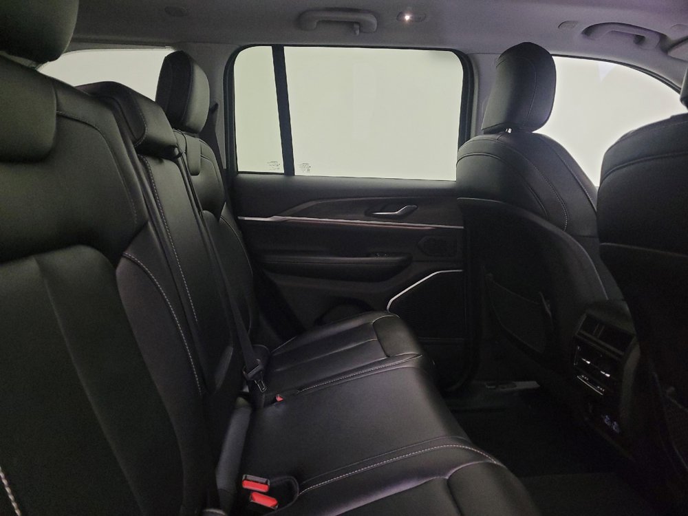 Used 2022 Jeep Grand Cherokee Limited 4xe image 19