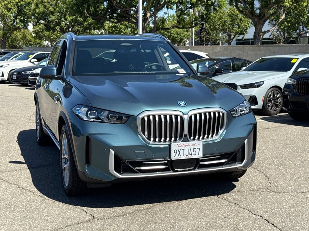 Used 2026 BMW X5 xDrive50e w/ Climate Comfort Package AWD/4WD image 5