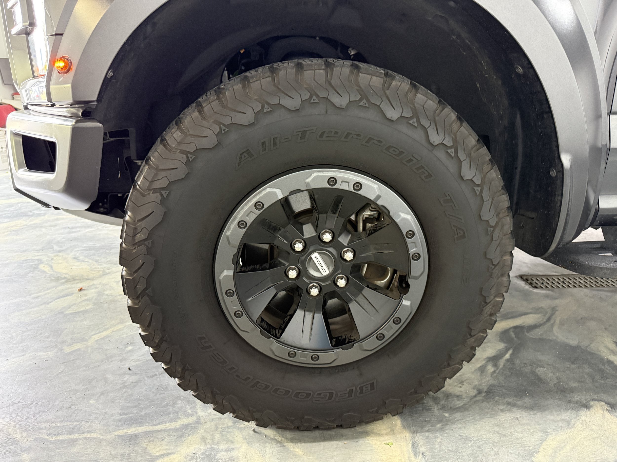 Used 2018 Ford F150 Raptor w/ Equipment Group 802A Luxury AWD/4WD image 29