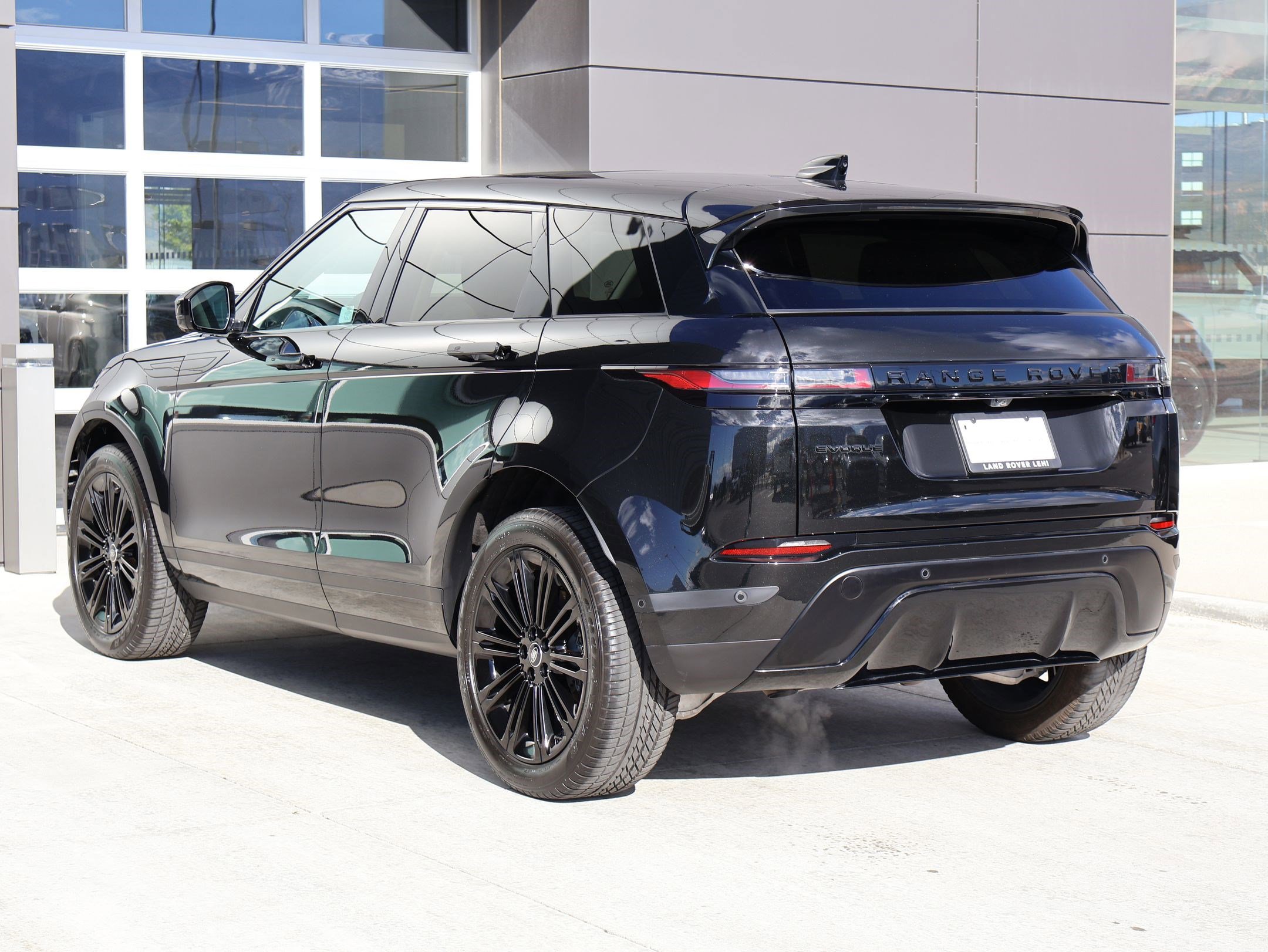 Certified 2025 Land Rover Range Rover Evoque S image 10