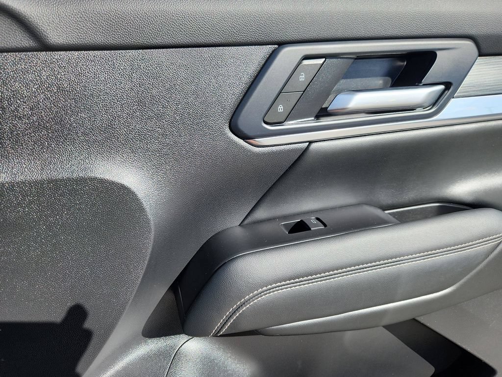 Used 2025 GMC Terrain Elevation AWD/4WD image 15