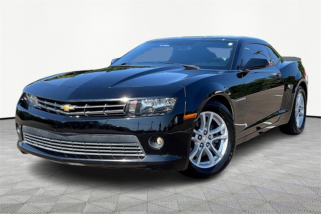 Used 2015 Chevrolet Camaro LT w/ Rear Vision Package image 2
